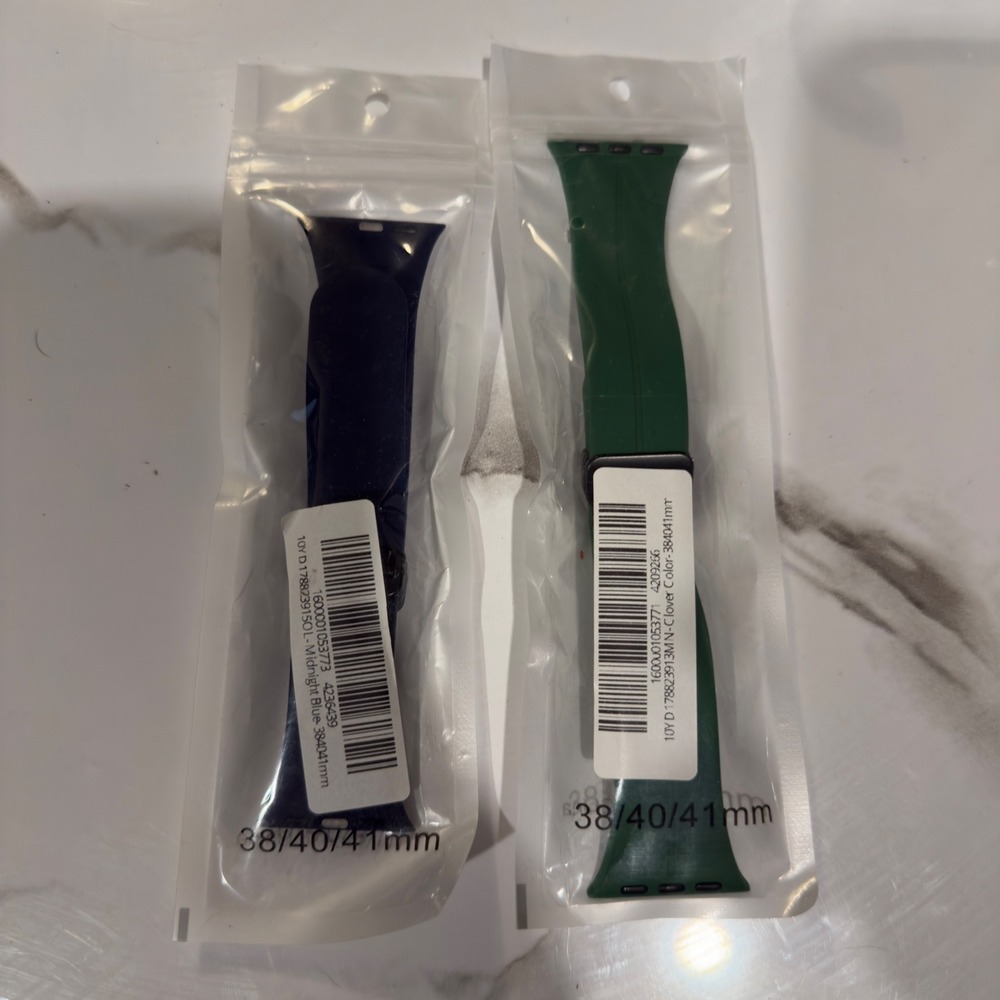 Lot of 2 Silicone Watch Bands for‎ Apple Watch 38/40/41mm Midnight Blue Clover